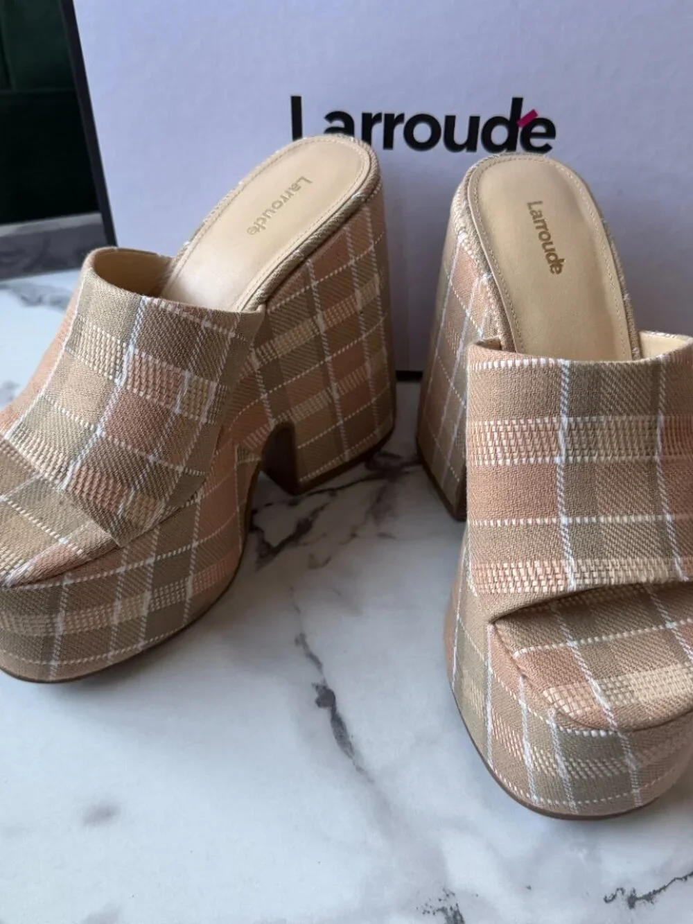 Larroude Wanda Plaid Chunky Platform Mule NEW Size 8.5